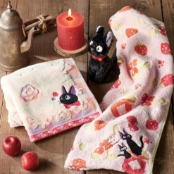 Maison Ghibli Linge De Maison|Boîte cadeau 3 serviettes Jiji Confitures Fruits Rouges - Kiki la pet
