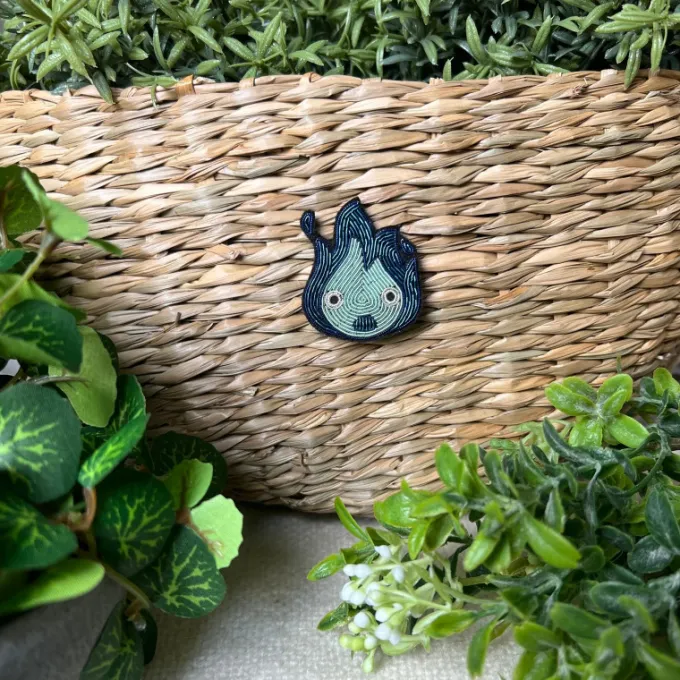 Maison Ghibli Pins|Broche Cannetille Calcifer bleu - Le Château Ambulant