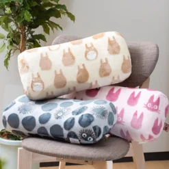 Maison Ghibli Mobilier|Coussin brique moiré Jiji silhouette   - Kiki la petite sorcière