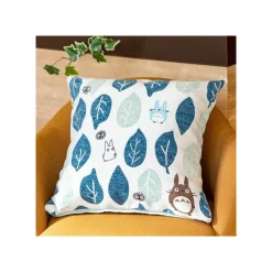 Maison Ghibli Mobilier|Coussin Totoro Feuilles Bleues et Vertes 45x45 cm - Mon Voisin Totoro