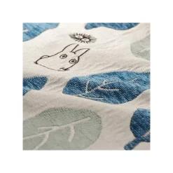Maison Ghibli Mobilier|Coussin Totoro Feuilles Bleues et Vertes 45x45 cm - Mon Voisin Totoro