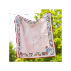 Maison Ghibli Textile|Mouchoir Chemin du vent rouge - Kiki la petite sorcière